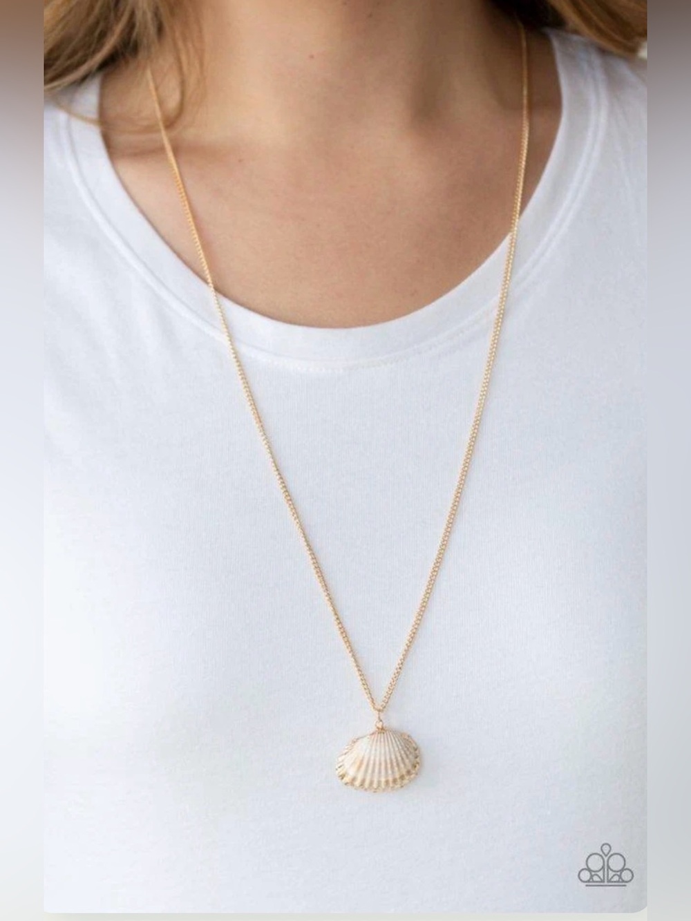 Paparazzi Necklace ~ Show and SHELL - Gold